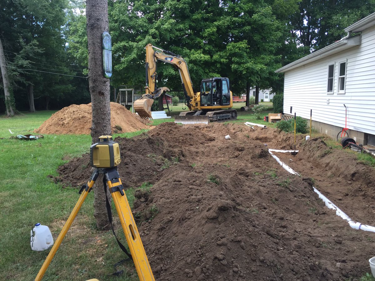 DigItExcavating's tweet photo. Complete septic system replacement. #digginit #septicinstallation #cat308e2 https://t.co/fPUKfRPDEL