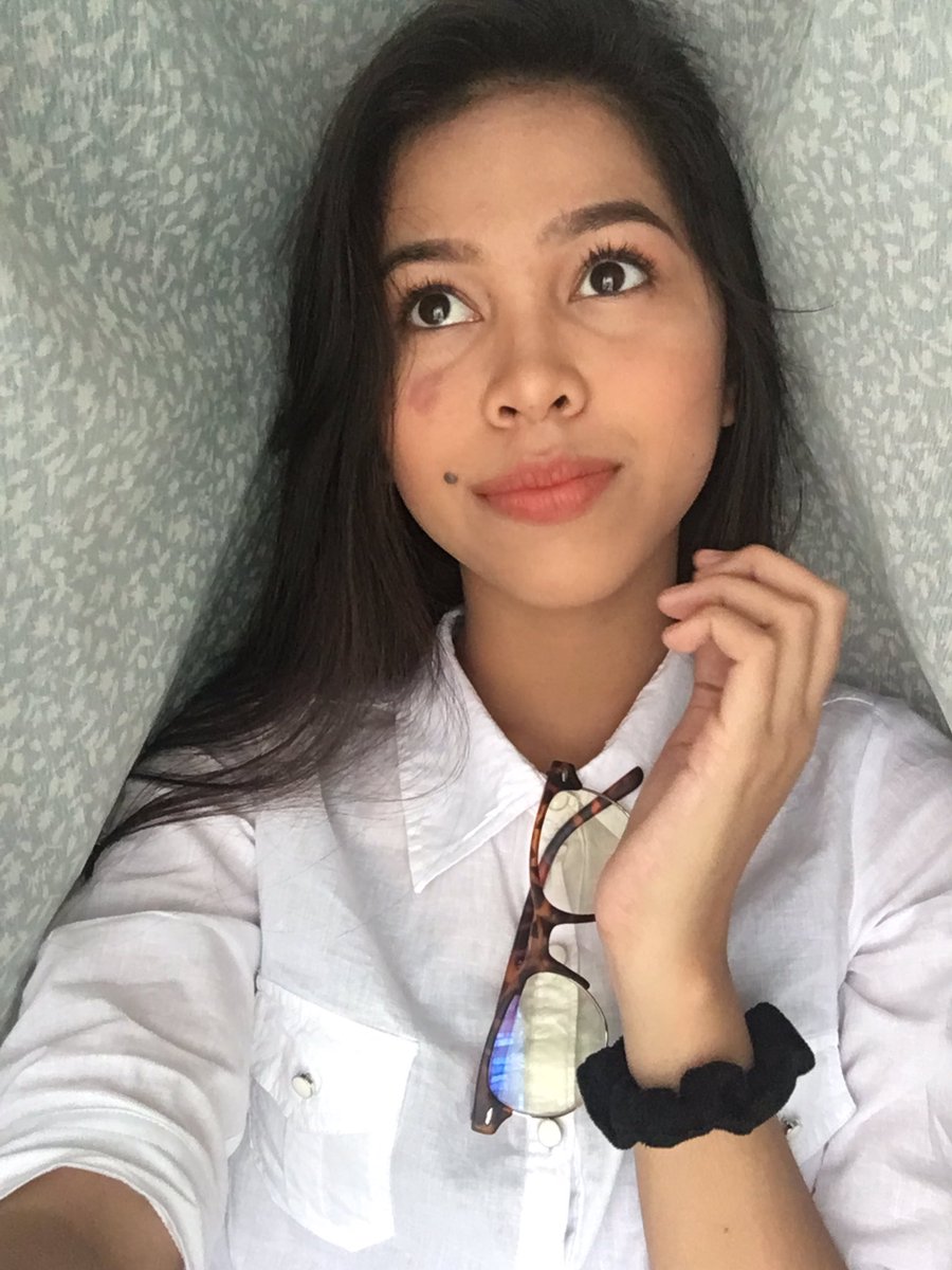 themariellemoon's tweet photo. ...and I wonder if I ever cross your mind... https://t.co/7eRFHhaauJ