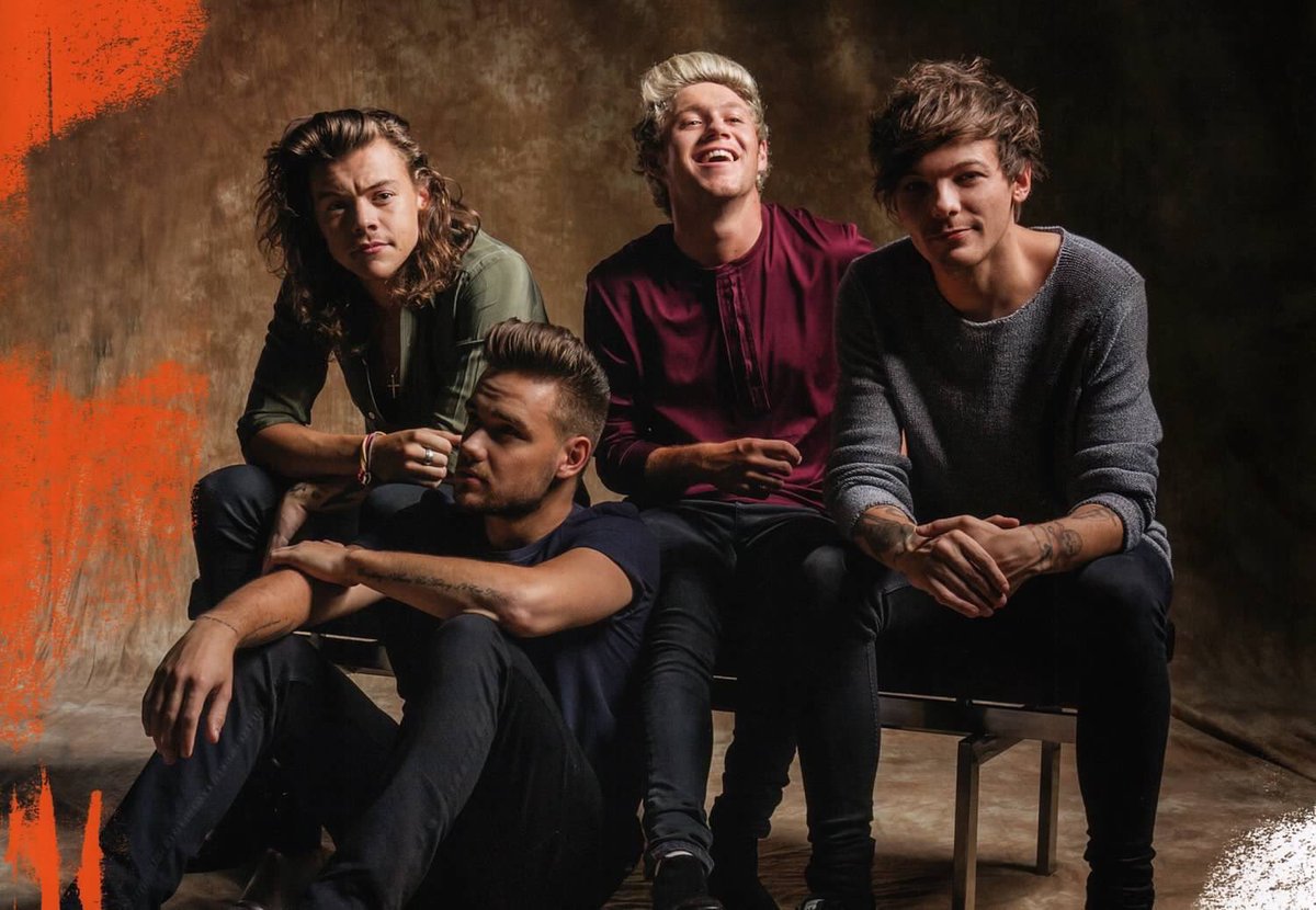 lasgrowns's tweet photo. Nueva foto de los chicos para el calendario oficial 2017 😍 https://t.co/P9vxyq3l50