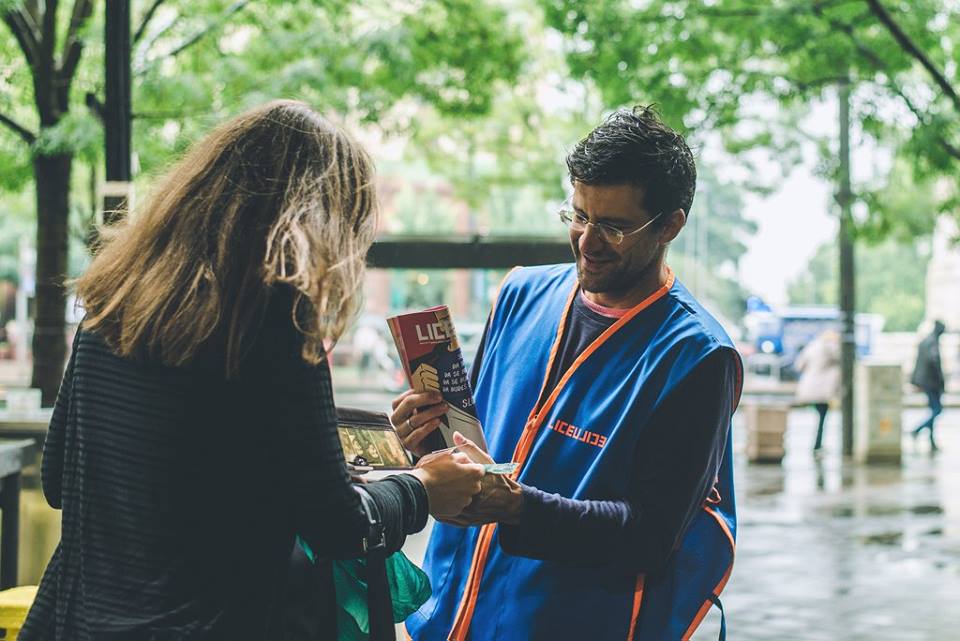 liceulice's tweet image. Aktuelni broj našeg magazina je skoro rasprodat!Ako još niste kupili primerak, požurite,naši prodavci su na ulicama!