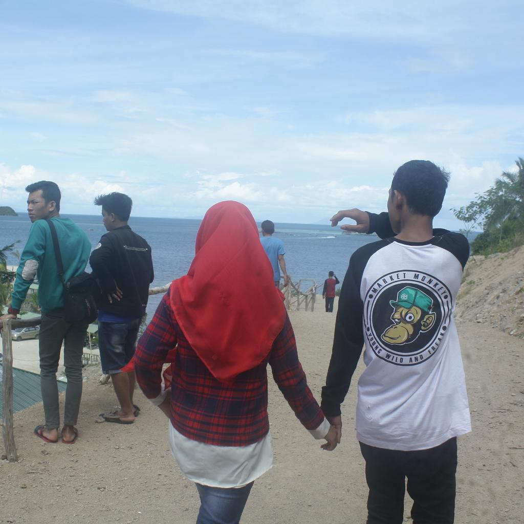 4cc890ffe288468's tweet photo. Tetep kek gni yha sayang jgan prnh brubah:*({})oke..#fadli and artiah https://t.co/89LMXJAUak