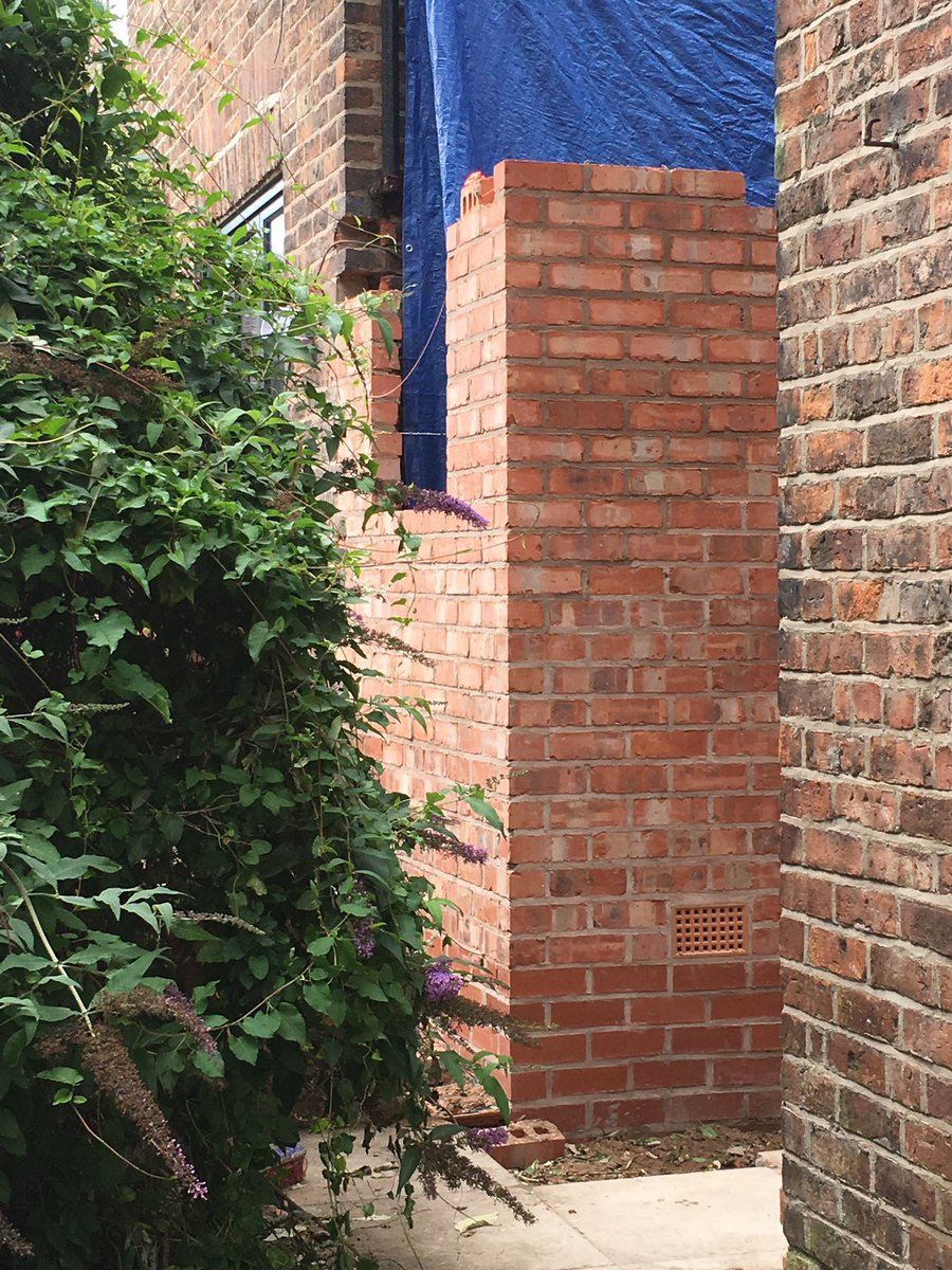 traffordbuilder's tweet photo. Only 21, only 2nd Year, 1st class bricklayer only at #traffordbuilders #trafford #chorlton #trade #onthejob https://t.co/KENKkVxXOZ