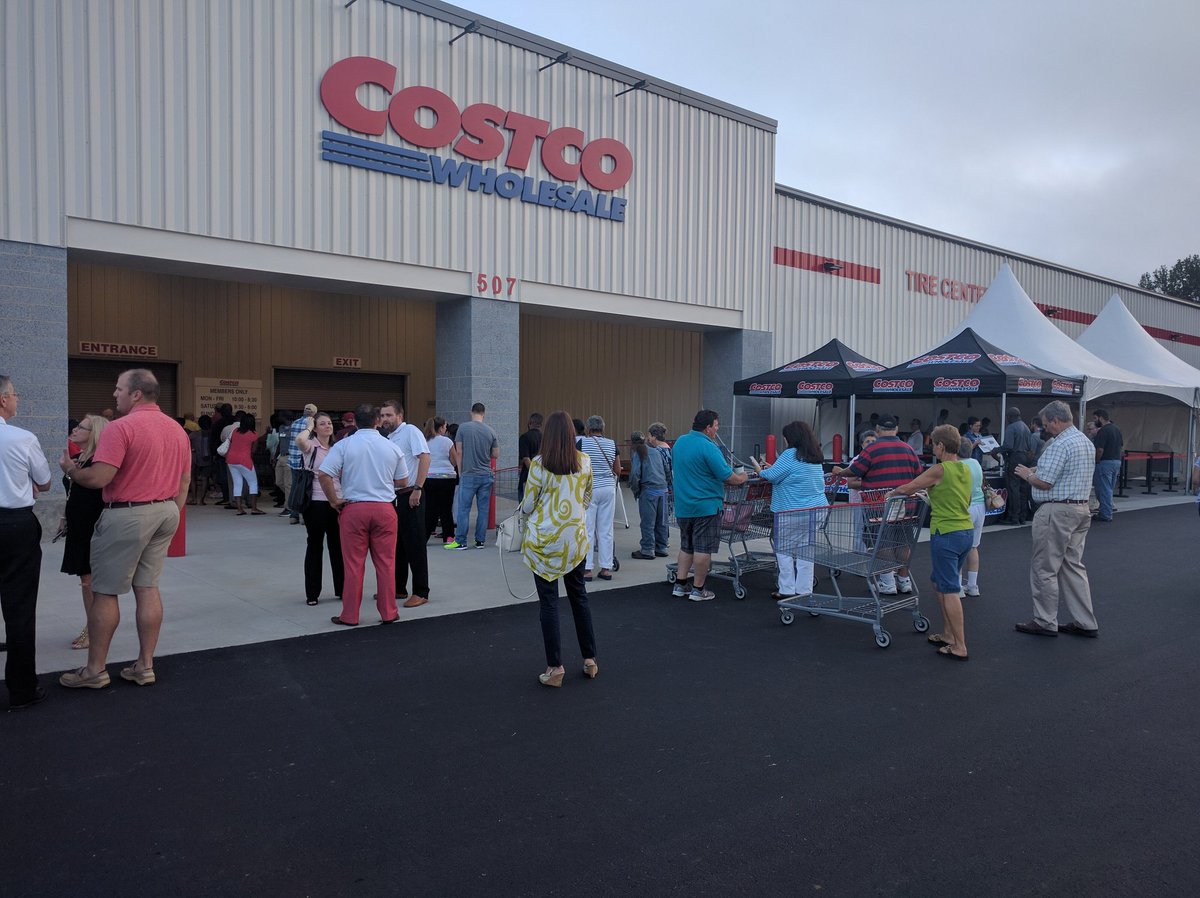 AlexMorrisSC's tweet photo. Welcome to Columbia, Costco!  Great ribbon cutting this morning. https://t.co/U0PYtl504H