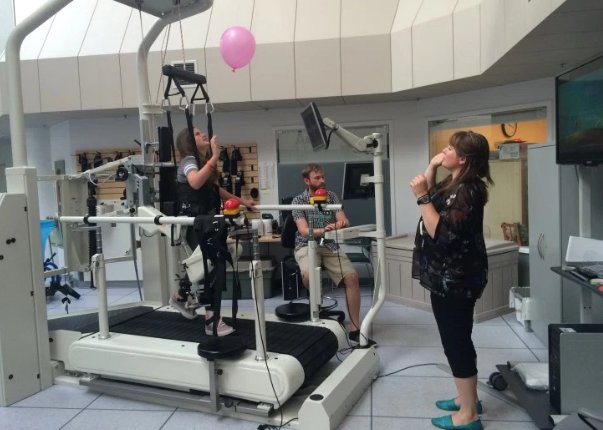 TechCrunch's tweet photo. Robotic legs could power up physical therapy for kids with cerebral palsy https://t.co/Q0nFs14Ew4 https://t.co/jrXIrjzXFZ