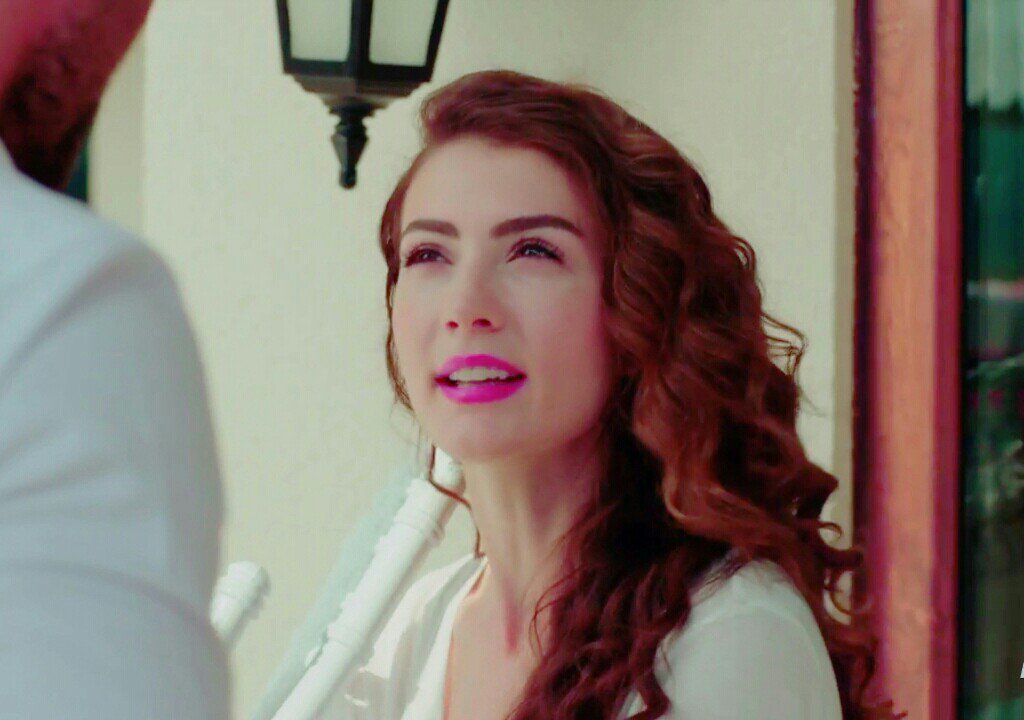 _iconcu_'s tweet photo. Burcu Özberk icon 💋
Rt fav yaparak alın. 
#ŞahaneDamat #BurcuÖzberk https://t.co/WFEb18057u