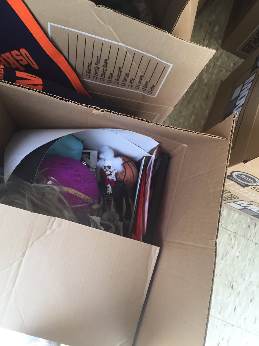 DBruno2582's tweet photo. Always nice to find old friends when you're unpacking https://t.co/eWUfACcsPS