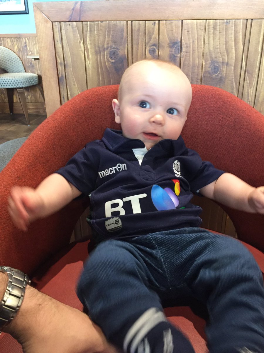 thepenGW's tweet photo. Damn. Back to work tomorrow. Had an awesome long weekend with Mrs P and The Bosh. #DaddyHasToWork #JoshsPocketMoney https://t.co/lT48edgYim