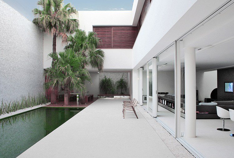 HomeAdore's tweet image. AS House by Studio Guilherme Torres | homeadore.com/2013/10/31/hou…
Please RT #architecture #interiordesign