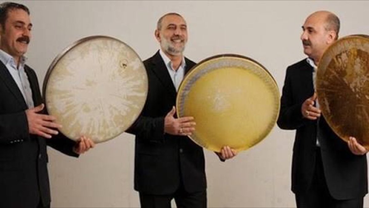 ydinhamidi's tweet photo. İzzet ve Hürriyet nöbeti devam ediyor...
Bu gece #Batman15 Temmuz Demokrasi Meydanında Grup Tillo misafirimiz olacak https://t.co/DvvtI7eyzd