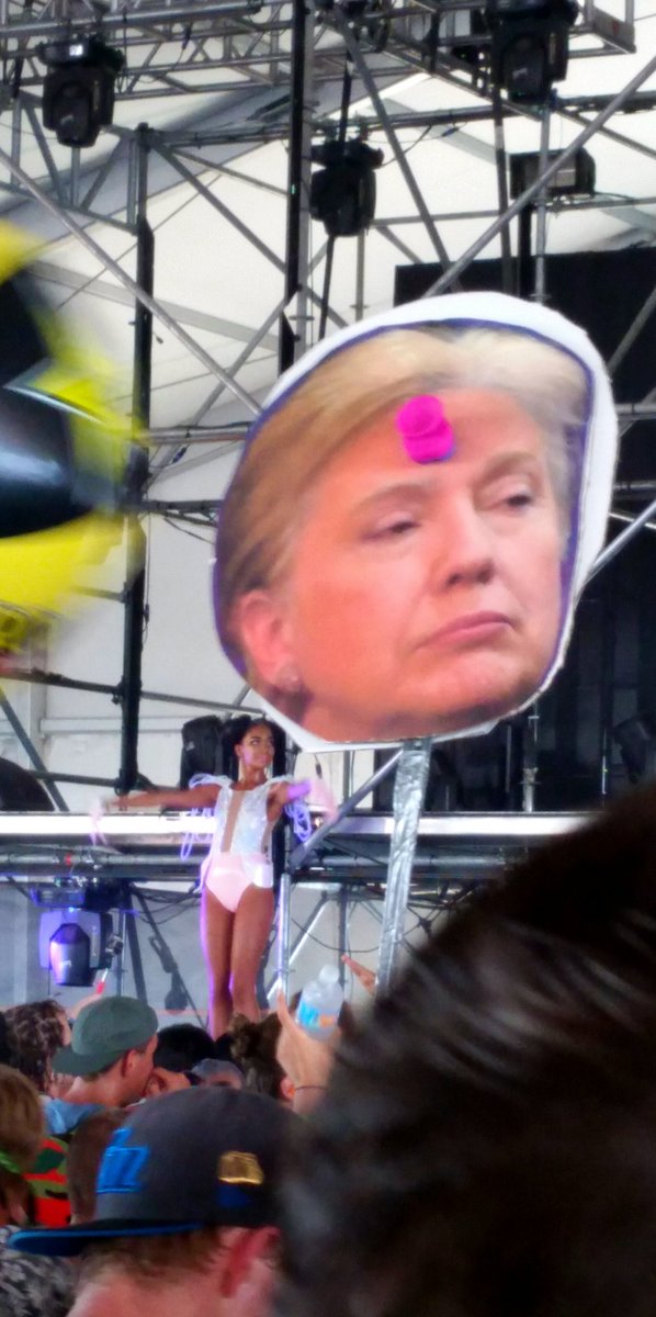cyancrux's tweet photo. #Clump2016 https://t.co/Np8iPhvQbc