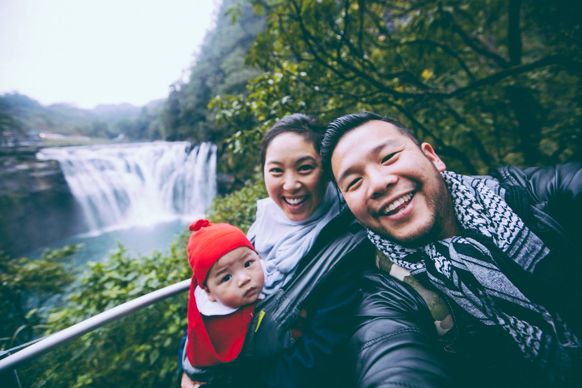 Pookafire's tweet photo. Our epic trip to Shifen, Taiwan! #MyEpicQuest, #KuboSweeps #BigSur #KuoFamily https://t.co/k0FzG3ZAag