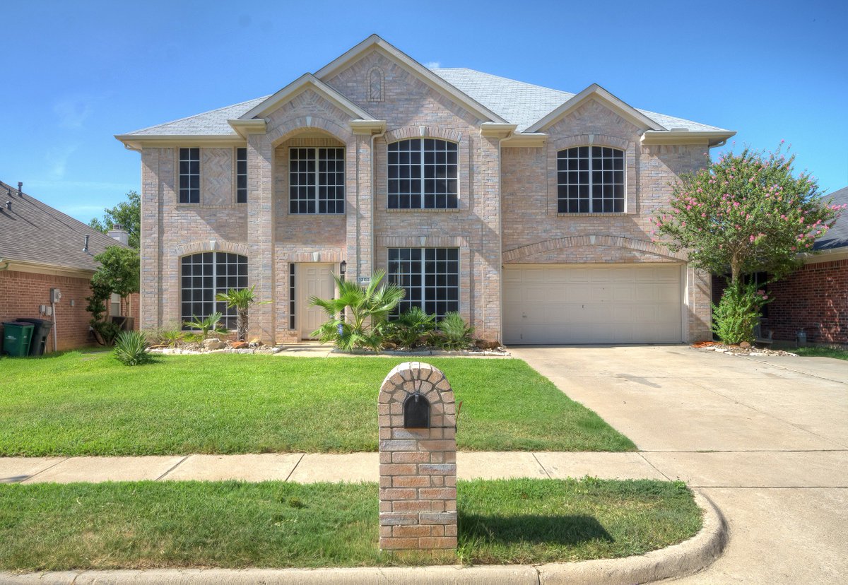 integritysoldit's tweet photo. Open House: Saturday 8/13 from 12-2PM - MLS:13429931
https://t.co/0PstvMjKst https://t.co/u5YL5ikdpC