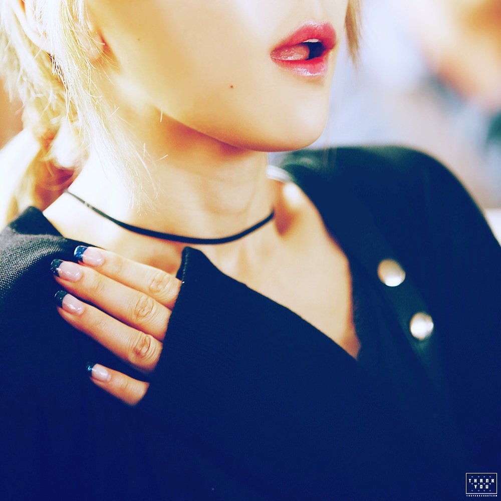 160803 Insta 
instagram.com/p/BI7dRKxjCHS/