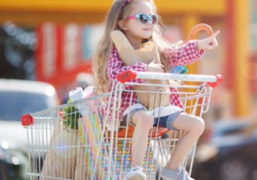 STORESmedia's tweet photo. #Supermarkets, #smallformat retailers are the big winners on the 2016 #STORESHot100. https://t.co/c5ua3WrfSm https://t.co/UIFA03R5SU