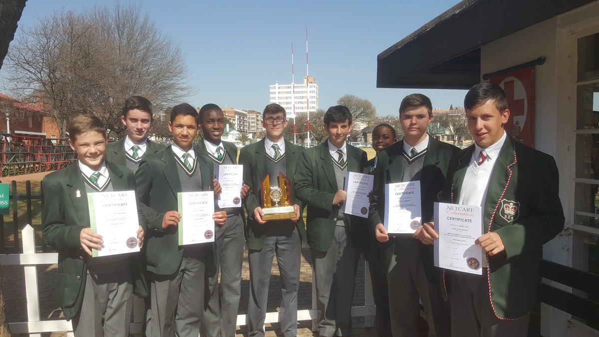 KingEdVIISchool's tweet photo. #RedFirstAid Congrats to these @KingEdVIISchool lads on passing International Advanced Level 1 First Aid Course https://t.co/3H5XbbAq29