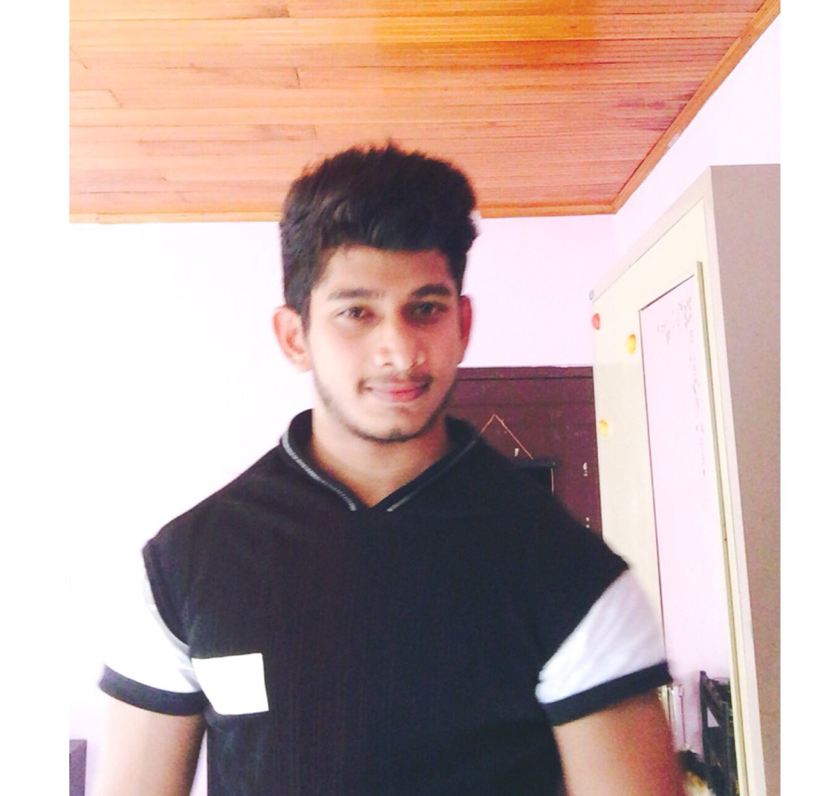 D_dasith's tweet photo. 😊😊 https://t.co/Uem2nTfUnW