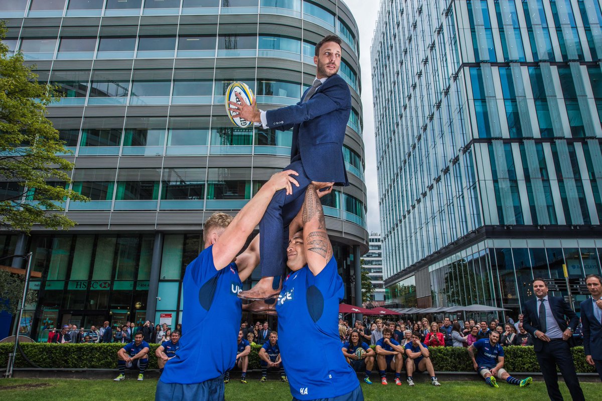 Spinningfields's tweet photo. Awesome images of #ScrumInTheCity by @cooperphotosuk. Check out the album: https://t.co/e11yx1bkbT @SaleSharksRugby https://t.co/F8U2J2mkUt