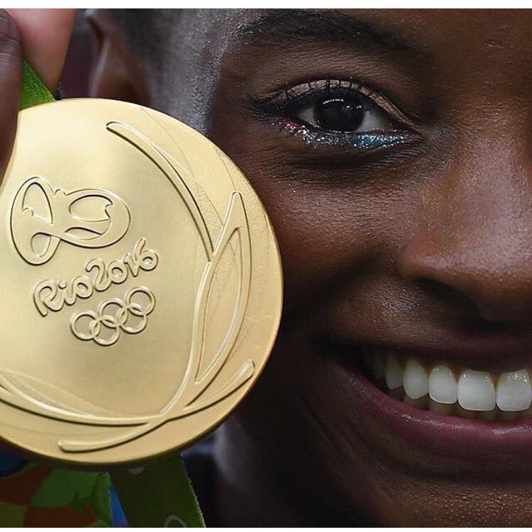 Simone_Biles's tweet photo. 🏅👀 https://t.co/yQhhTA2mcs