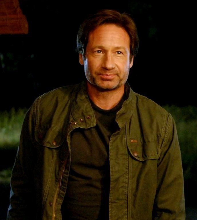 thatgirlxf's tweet photo. David Duchovny hotness #StillRocksMe https://t.co/KfGWC3G6tl