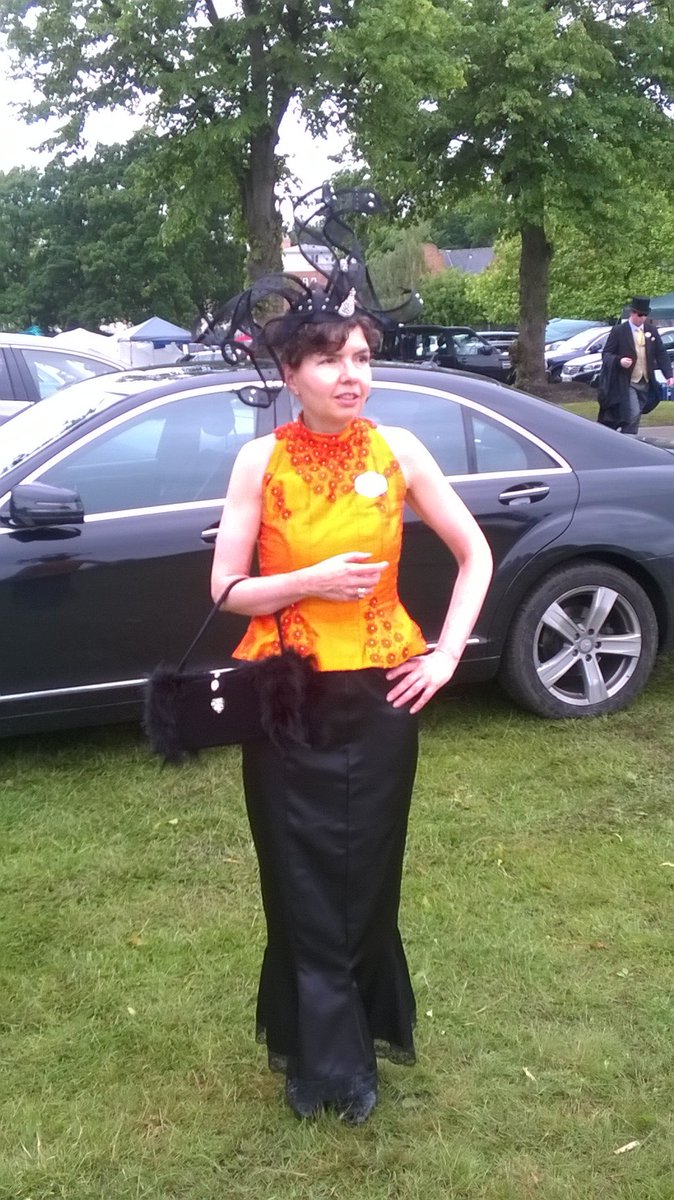 LBAmethyst's tweet photo. Ascot 2016 https://t.co/0C6WKCQzda https://t.co/PAdTjSi61N