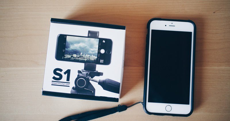 kissaten_blog's tweet photo. 持ち手がいいのよね プロフェッショナル用スマートフォングリップ「Shoulderpod S1」を手に入れた https://t.co/UBK31l822V https://t.co/iQdETzwJT4 #shoulderpod #スマホ