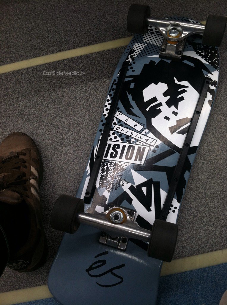 ErikSarni1's tweet photo. #FreshDeck #SkateLA #DTLA 🚃 #VisionSkateboards #SkateLife #SkateEveryDamnDay #MarkGonzales #Adidas #LACityHall 🏤 https://t.co/EFbpwu6Hc2