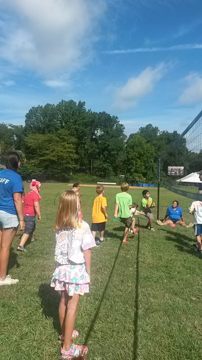 CongoSpecialty's tweet photo. Prepping for Luau tomorrow night with some Nukem with P7 &amp; P8 #congocamp16 @TheCongoCamp @CongoPrimaries https://t.co/di6Eg1xQgo