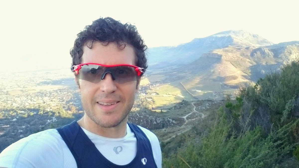 MichaelGombart's tweet photo. Solid days training rounded off with some great mountain time yesterday! #GetOutside #explore #run #trailrunning https://t.co/utLEXK8dWS