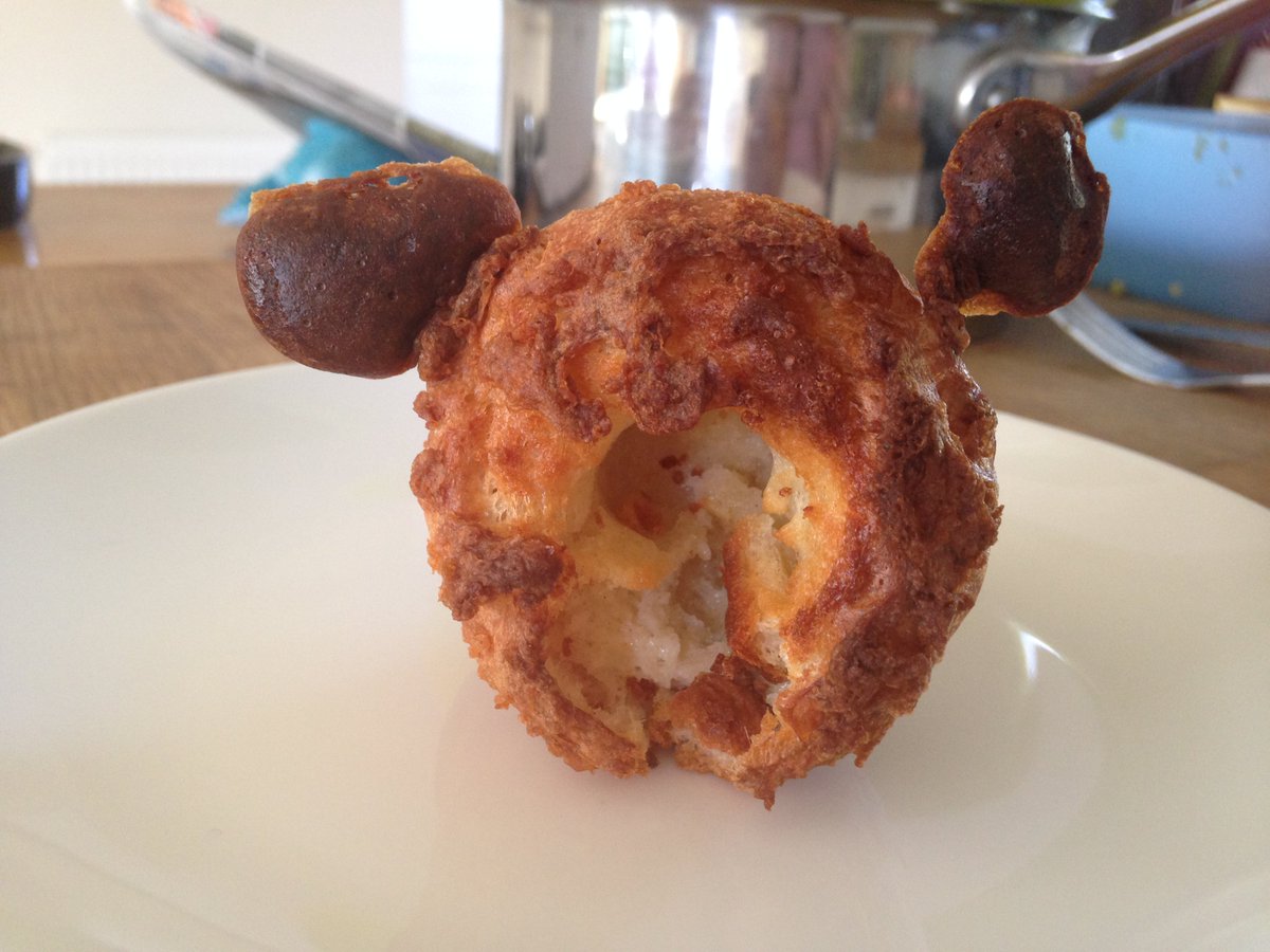 HaystackWhatThe's tweet photo. You will never believe what shape our Yorkshire pudding came out as... #hiddenMickey #completeAccident https://t.co/vccJZC2a3R