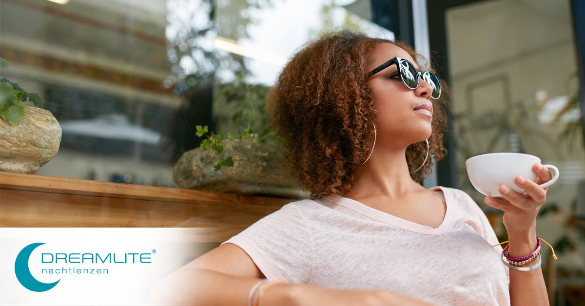 DreamLite_NL's tweet photo. Relaxed aan de koffie op het terras in de zon met #DreamLite #nachtlenzen: https://t.co/NWsHAxkWwv https://t.co/uKr4FUoKSt