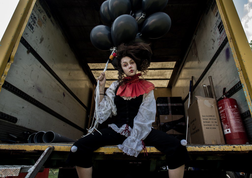 LBAmethyst's tweet photo. Dark Circus shoot at Moscow State Circus https://t.co/g6qbh954Bj https://t.co/VSBgdWJJkA