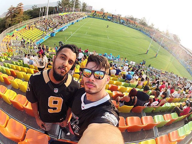 "Hoje é dia de Tryyy 🏉🏉🇧🇷" – Os amigos Matheus e Bruno são fãs de rugby e foram ver os Tupis em campo! #agoraéBRA