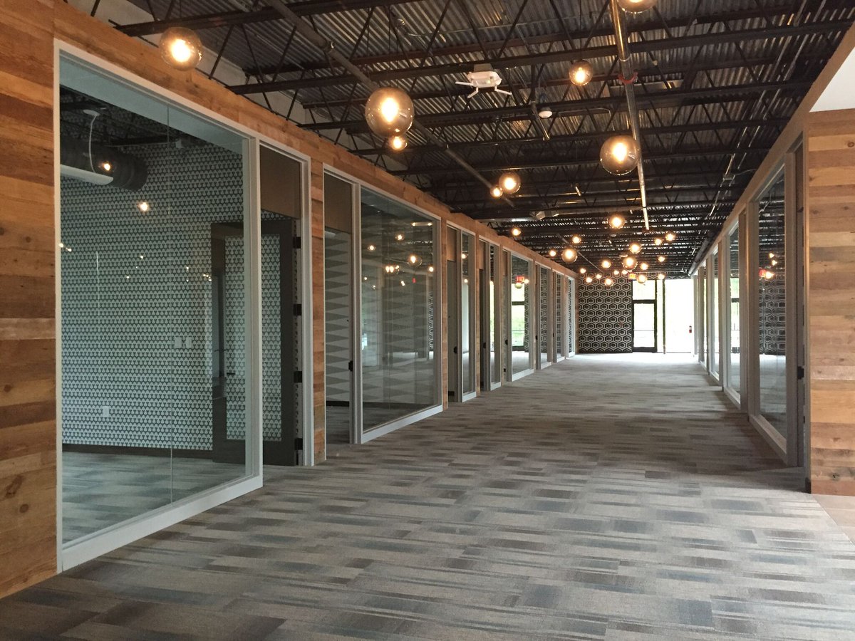 LinkCoworking's tweet photo. Now leasing offices a #LinkFlex! If you know someone who needs a new office, send 'em our way. #ATX #linktweet https://t.co/Vt0QG6NJUi