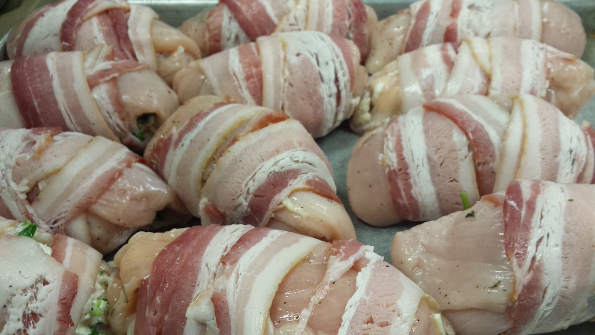 quaffgrill's tweet photo. Wednesday's  Lunch Special->> Bacon Wrapped Stuffed Chicken  W/ Mac &amp; Cheese 8.99
#QuaffTime
@DJE1979 @QUAFFen https://t.co/XpFI2go7Lo