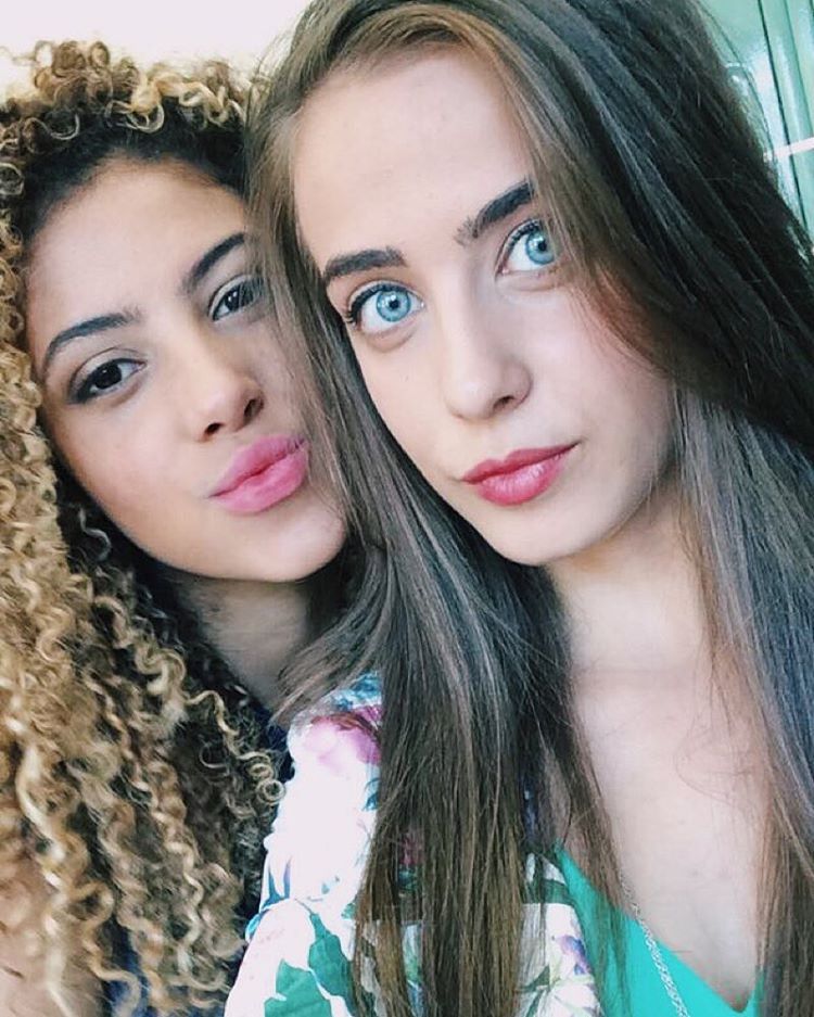 Ilovebackstage_'s tweet photo. They are wonderful!😊😊 @juliatomasone @MckenzieSmall https://t.co/zwbbZNMzOR