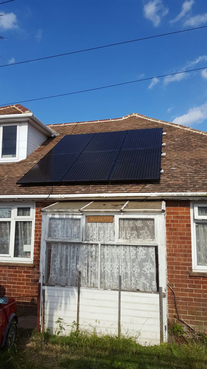EcoWattSolar's tweet photo. 3.99kW System installed yesterday in Ramsgate, Kent. With a Solar iBoost to produce free hot water and electricity! https://t.co/Sif4q3kb4B