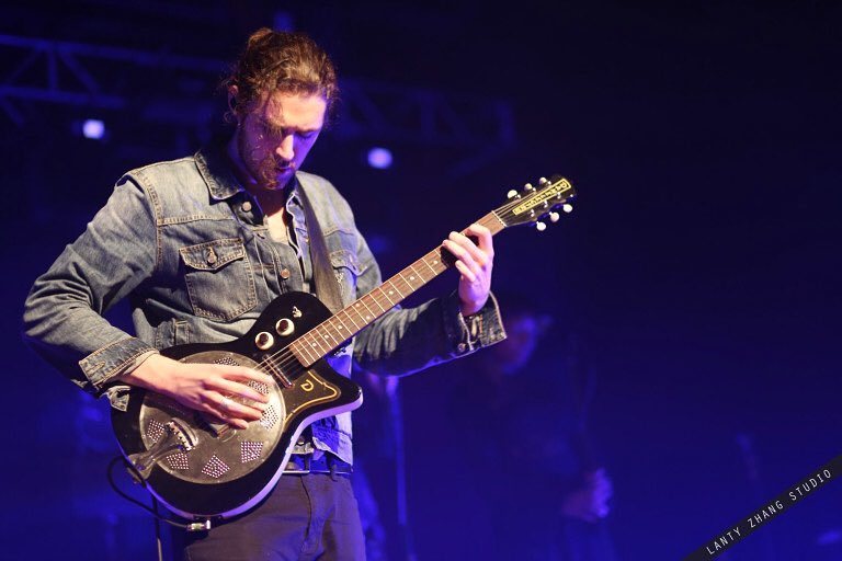 LantyZhang's tweet photo. #GigCapture @hozier at O2 Academy Sheffield
#music #musicphotography #hozier #beats #party #night #nighttime #gig … https://t.co/whE53Fa0Op