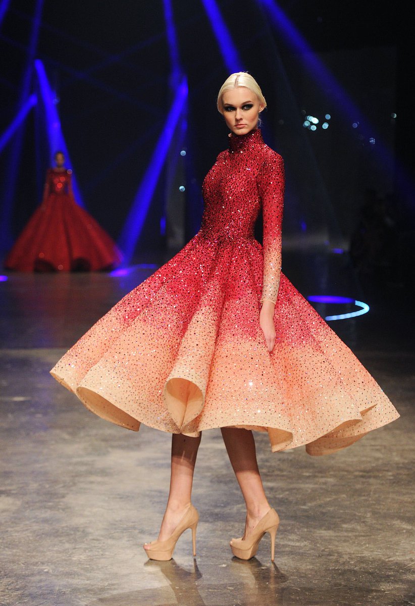 AboutALook's tweet photo. Dripping in Swarovski crystals: Stunning ombre A-line dress by Michael Cinco. 🙌🏼 #AboutALook https://t.co/jUEoT25Lok