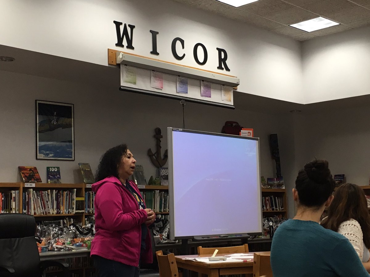 CounselorCarey's tweet photo. Rebecca teaching staff how to enter minors into Eschool @ Lange. #lmspbis #lmsbest #cpsbeat #datadatadata https://t.co/qPjj24BPkg
