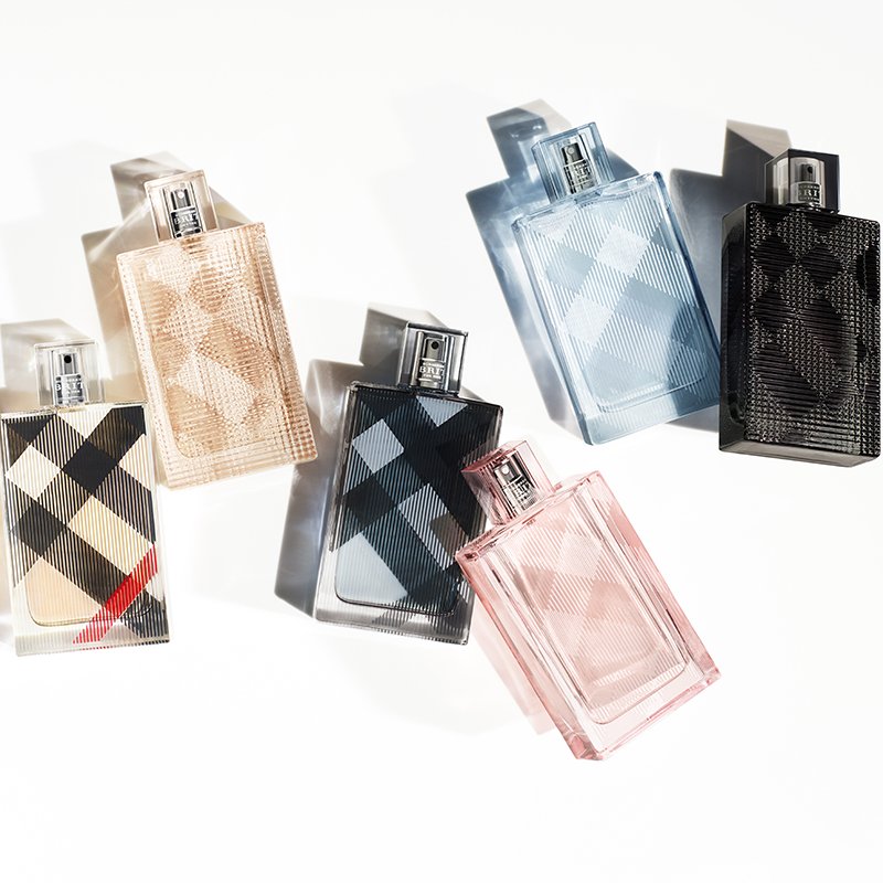 GRAZIASAmag's tweet photo. Burberry Brit for men and women: 6 individual scents, 1 free-spirited attitude. #thisisbrit https://t.co/2F0eRPNjqQ https://t.co/elEjC58xBG