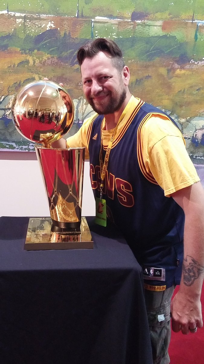 MrKennyKidd's tweet photo. Thank you @SarahJatTheQ for introducing me to her friend Mr. O'Brien.
#BallsDeepCLE https://t.co/xtzGXYLYA5