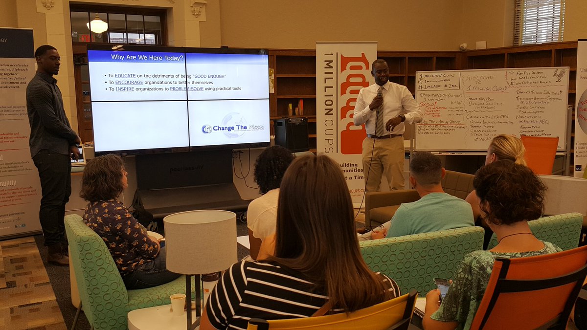 CharlesTheWhat's tweet photo. #changethemood #1mcabq #backoftheheadshot #MyWedRock #whyfatpipeabqrocks #upfirst #hashtag https://t.co/DhYgDXNAYV