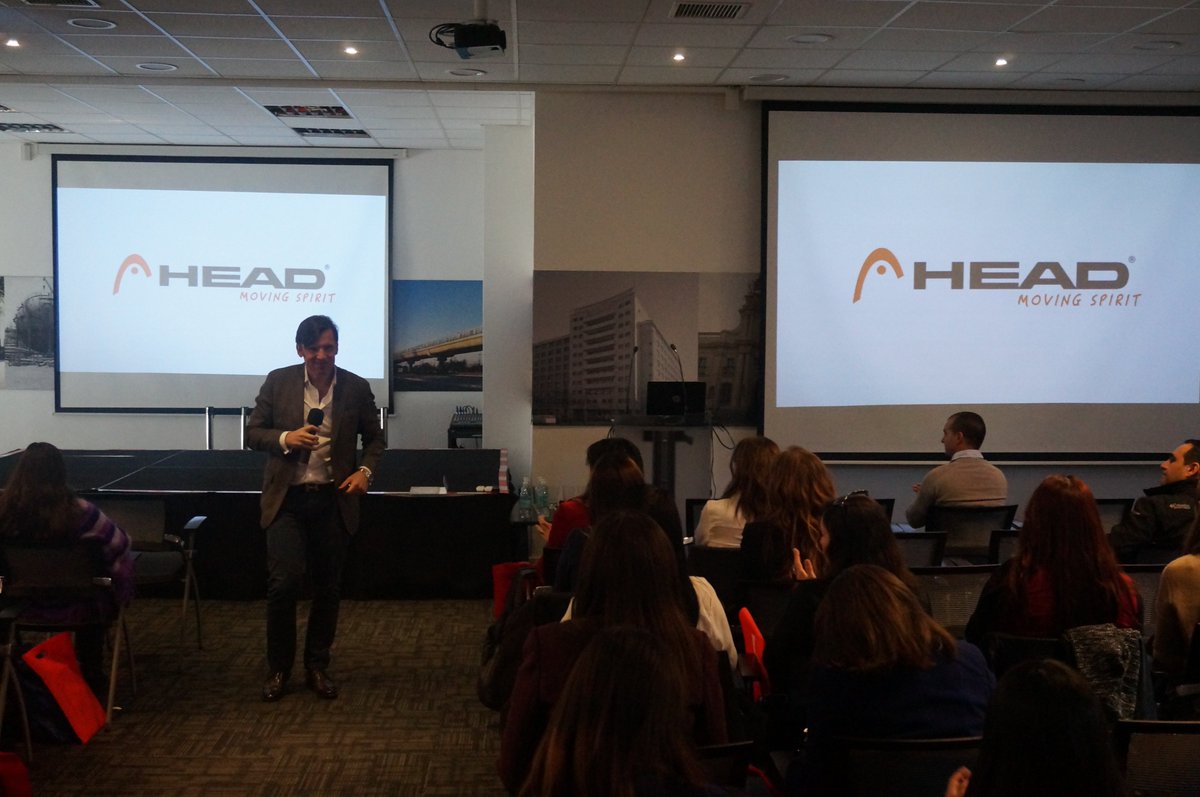 Mandomedio_com's tweet photo. Pablo Tokos Gte Gral de #HeadChile cuenta su experiencia en Head en relación a vivir #Wellness #workshop #Mandomedio https://t.co/UL1qng25mM