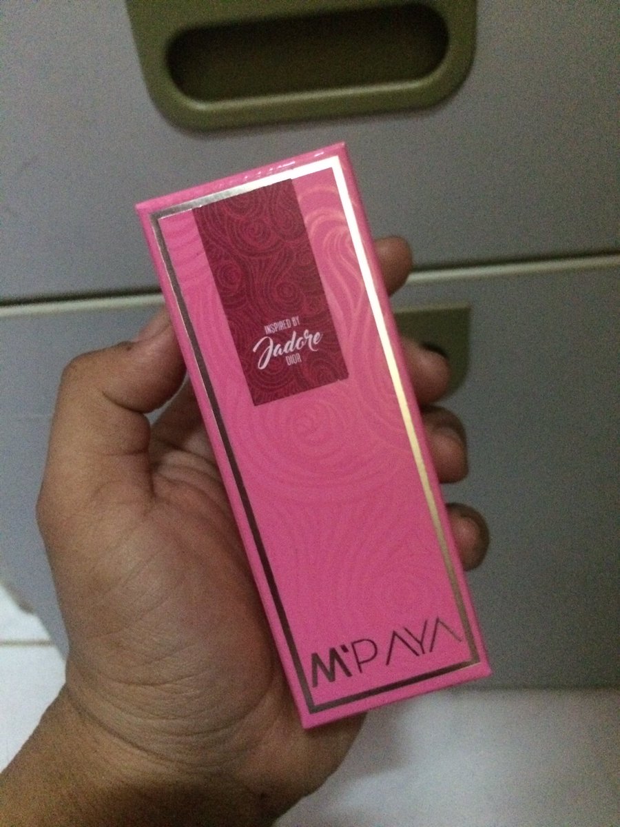 Dylalala91's tweet photo. Thankyou baby @Muhaimin_Hoyeh !  Awesome gila diaa @MPAYA_KL ! 🙄💕❤️🎈 tahan 8jam woi 😁!! https://t.co/10sFhiRXdp