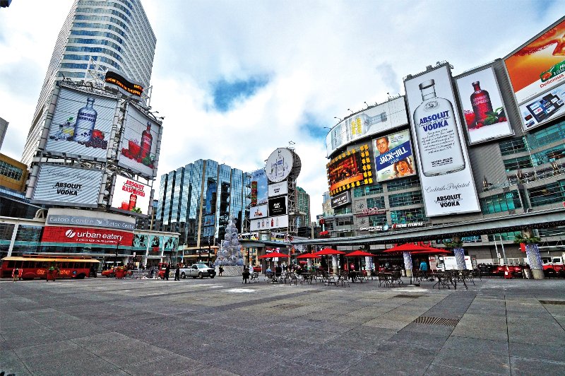 Panchosbakery's tweet photo. Sun Aug 21, #DundasSquare is going to be PACKED for #MexFest16! Join the event : https://t.co/b6RQFhaI38 #Toronto https://t.co/l7mlEAb3NP