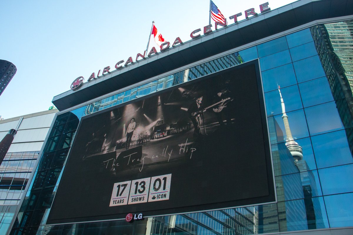 thehipofficial's tweet photo. Good morning Toronto! Thank you to the city for declaring August 10 "The Tragically Hip Day". See you tonight! https://t.co/3iagClpY5N