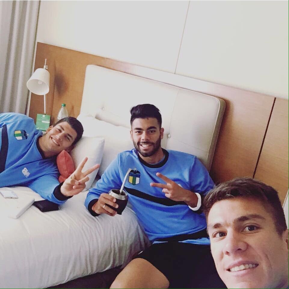 IvanBulos19's tweet photo. Concentrando con la banda para el partido de hoy✌️⚽️
#mambamentality
IB19 https://t.co/B1dYbaP0Ql