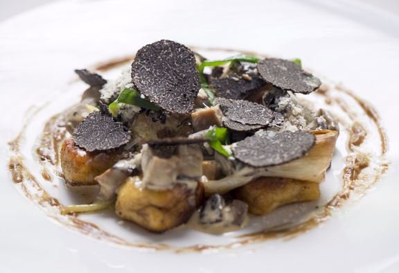TruffleWineCoUS's tweet photo. @curtisduffy @grace_chicago  The Great Aussie Giveaway! Top 5 Finalists!

https://t.co/SgAmhs5wgU https://t.co/KHsaFeZUO4