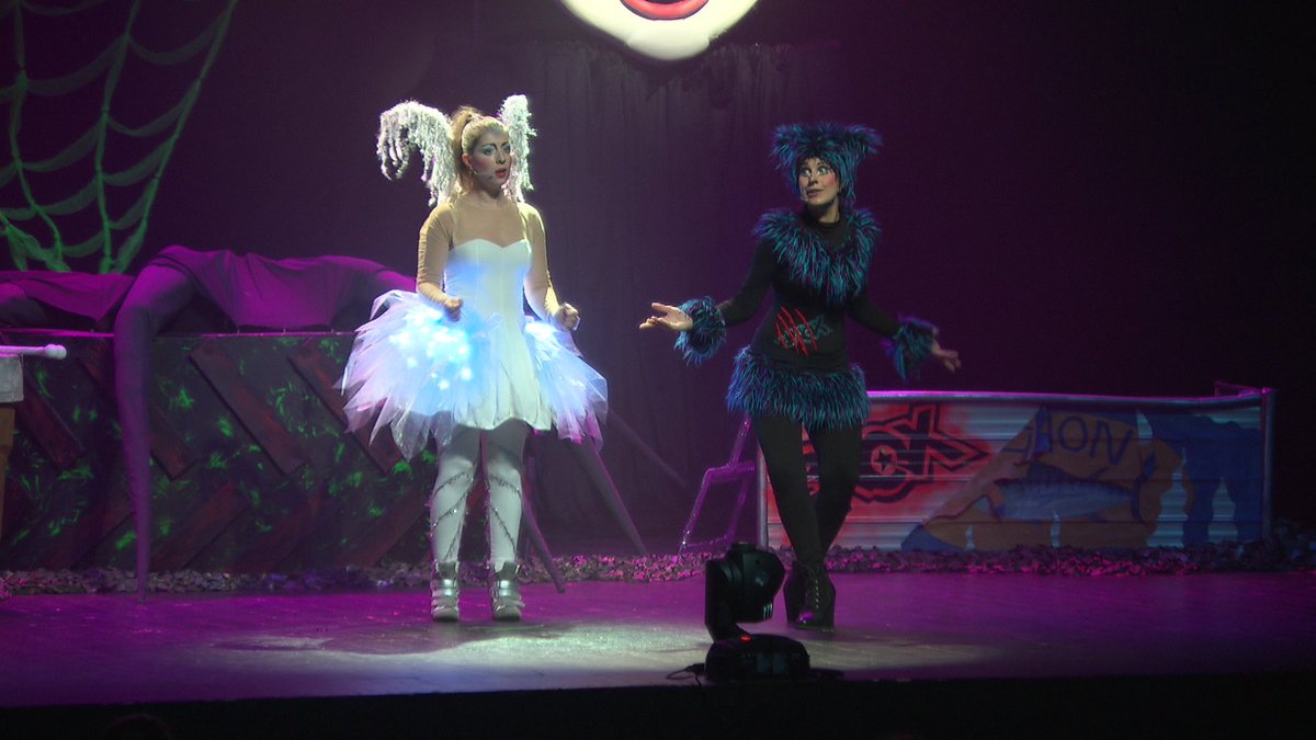 L'<a href="/LArtishow/">L'Artishow</a> présente son spectacle Les petites pestes ce soir à 19h <a href="/CegepOutaouais/">CegepOutaouais</a> #iciottgat