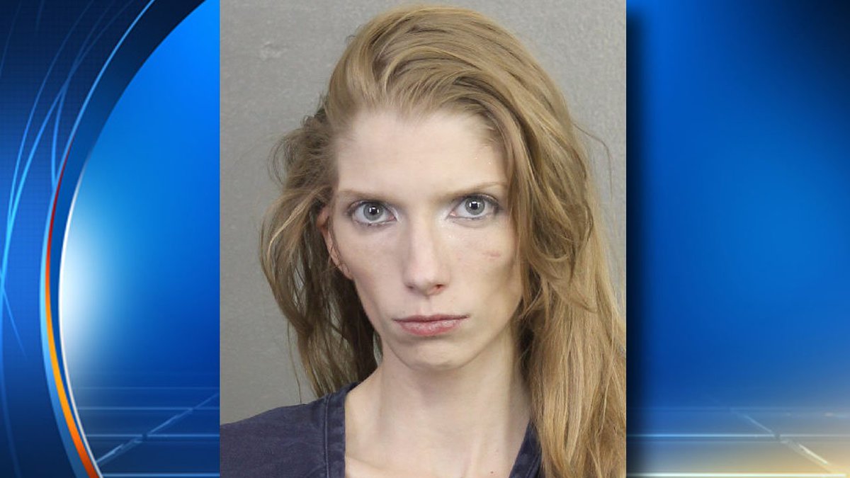 Broward woman drove under influence with child in car, cops say bit.ly/2bgm1dc?utm_me… https://t.co/DQAVM3JdRz